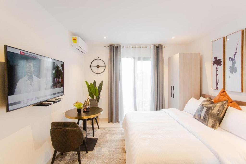 Accra Luxury Apartments @ The Lennox