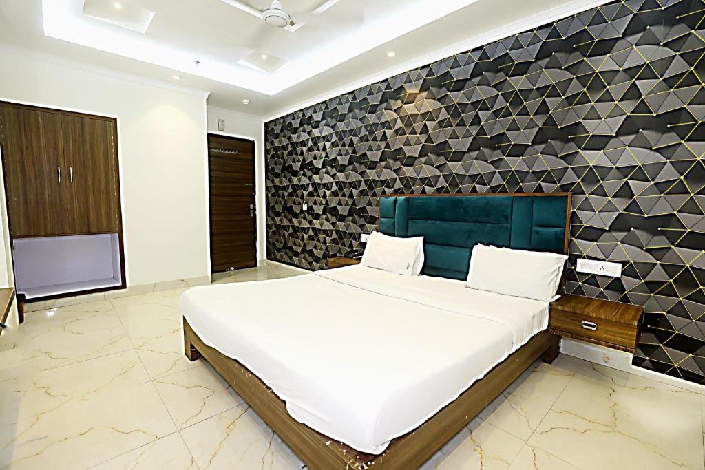 Hotel Ashok Palace Agra I 200m From Taj Mahal