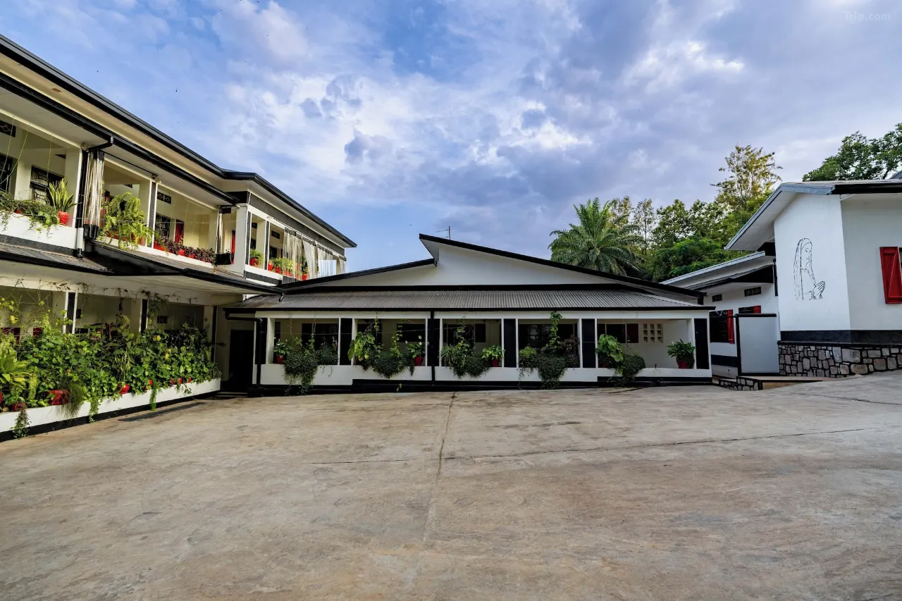 Blue Veil Villa Hotel