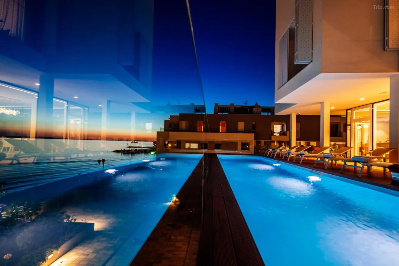 Hotel Image 1