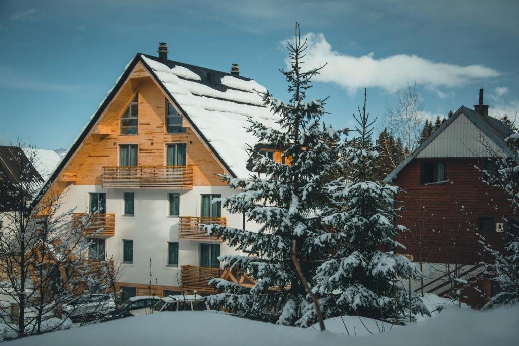 Casa di Pino EcoLodge Hotel