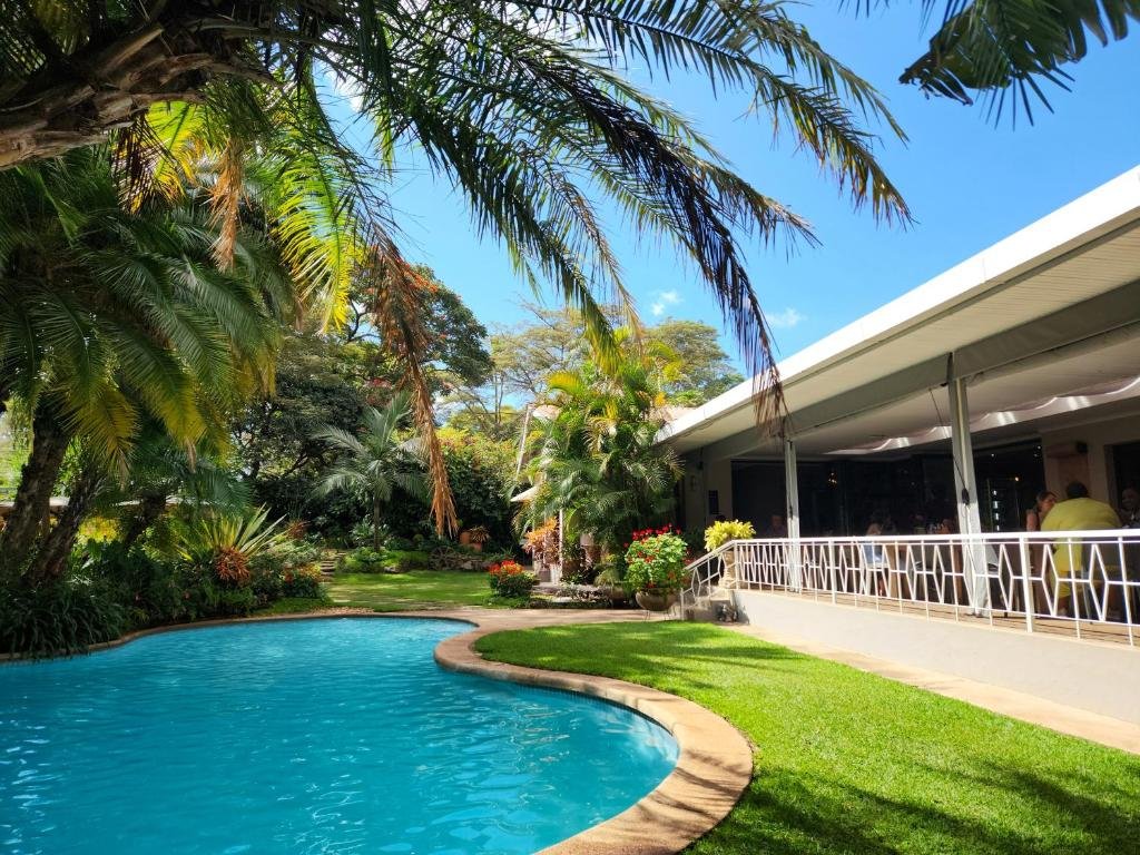 Mijn Kitchen Coffee Shop and B&B