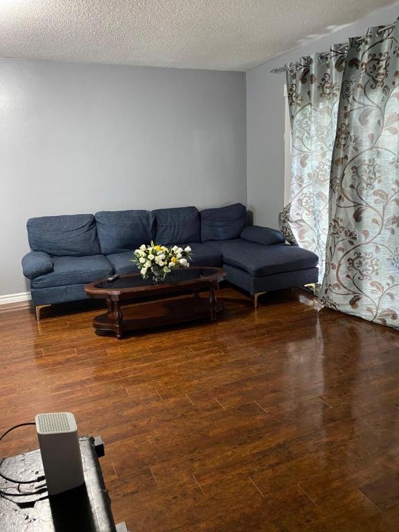 2-3 Bedroom Friends or Family Dwelling